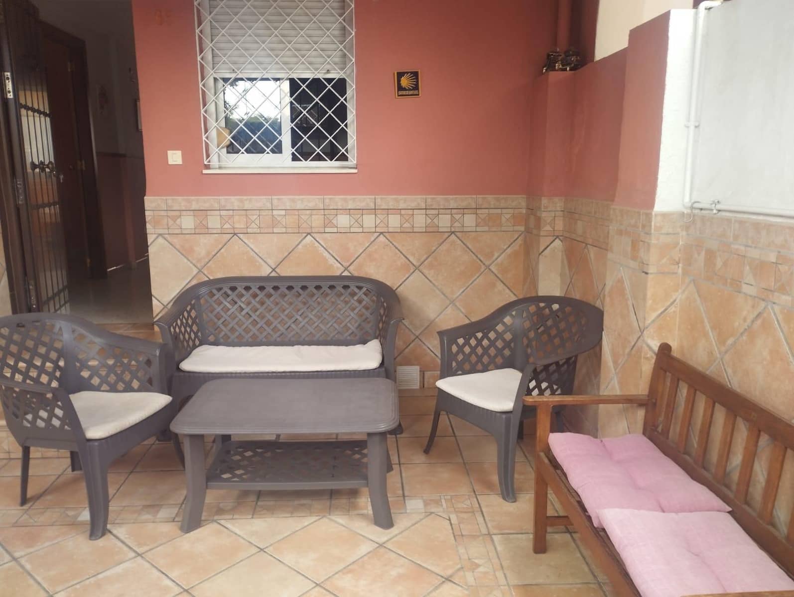 Villa/Maison Mitoyenne de 4 chambres à louer à Seville ville - 1 200 € (Ref: 10047427)