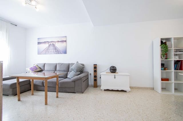 3 makuuhuone Rivitalo myytävänä paikassa Bormujos - 220 000 € (Ref: 10047428)
