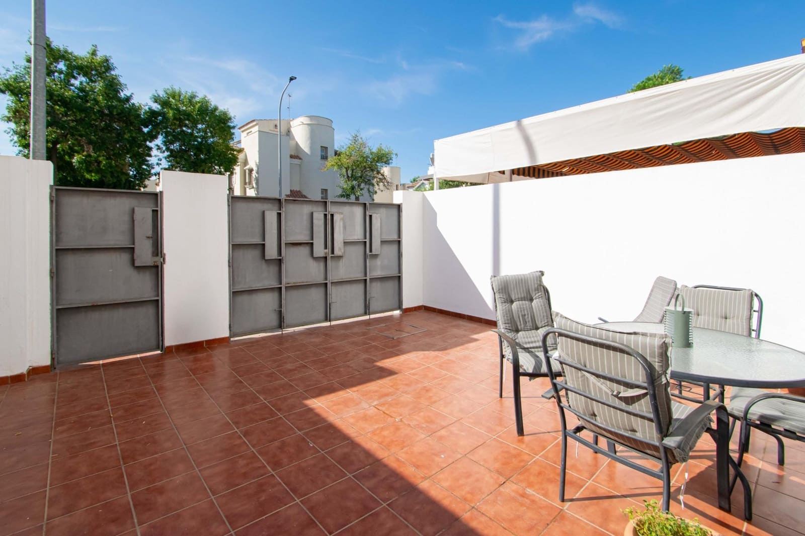 3 chambre Villa/Maison Mitoyenne à vendre à Bormujos - 220 000 € (Ref: 10047428)