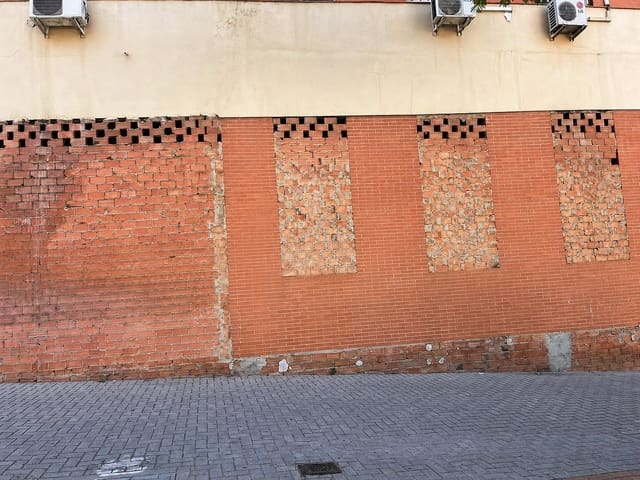 Commerciale in vendita in Alcalá de Guadaira - 135.000 € (Rif: 10049405)