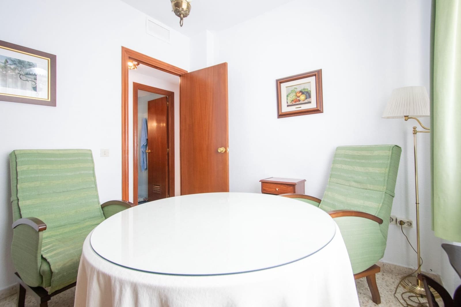 4 slaapkamer Flat te koop in Sevilla stad met garage - € 485.000 (Ref: 10055414)