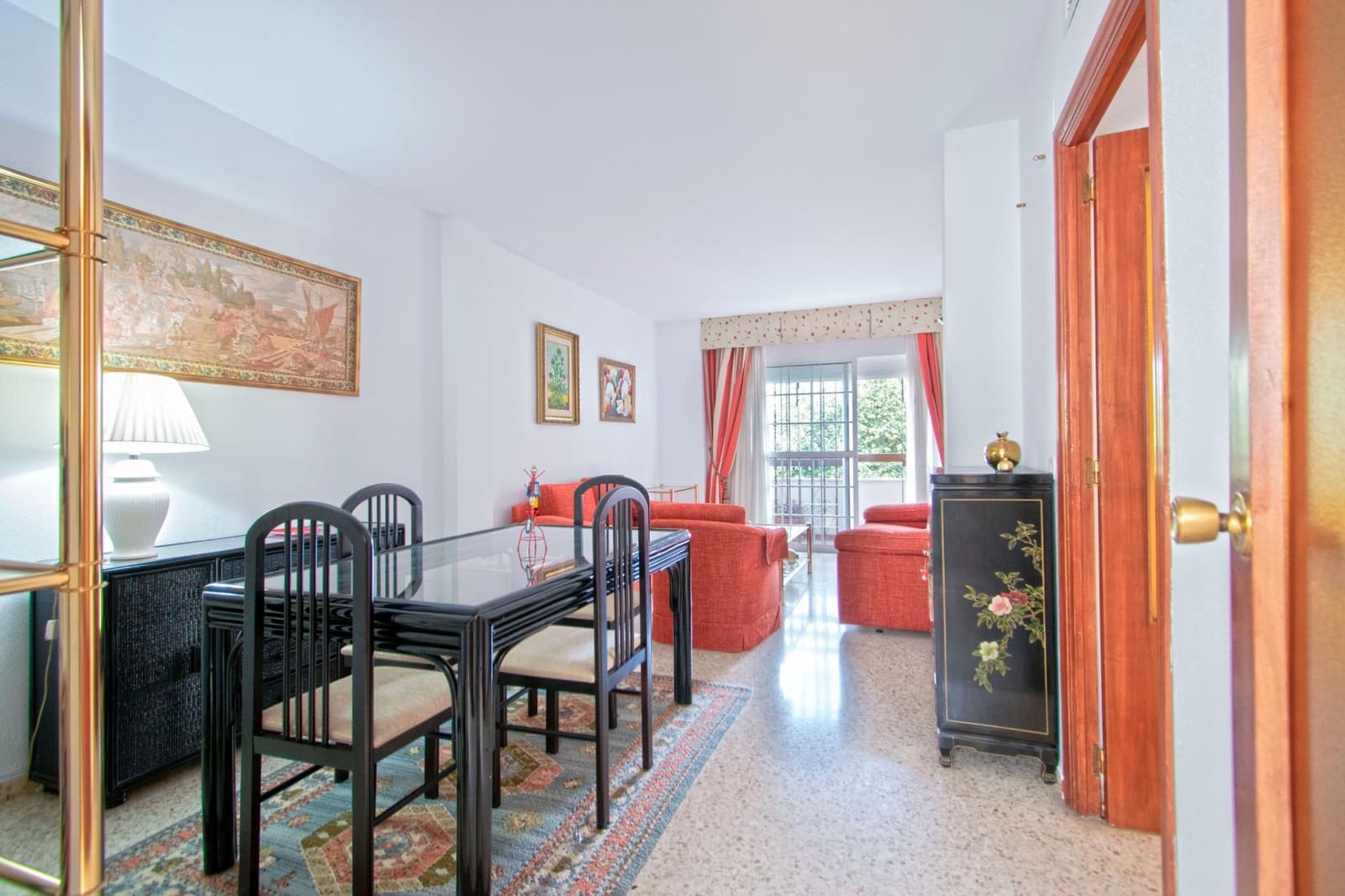 4 slaapkamer Flat te koop in Sevilla stad met garage - € 485.000 (Ref: 10055414)