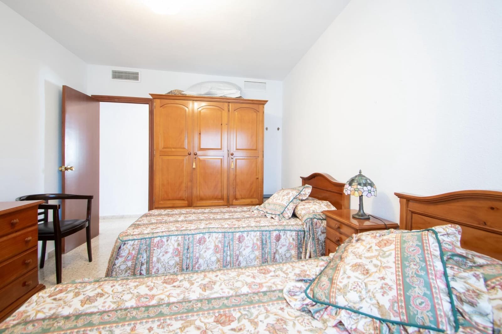 4 slaapkamer Flat te koop in Sevilla stad met garage - € 485.000 (Ref: 10055414)