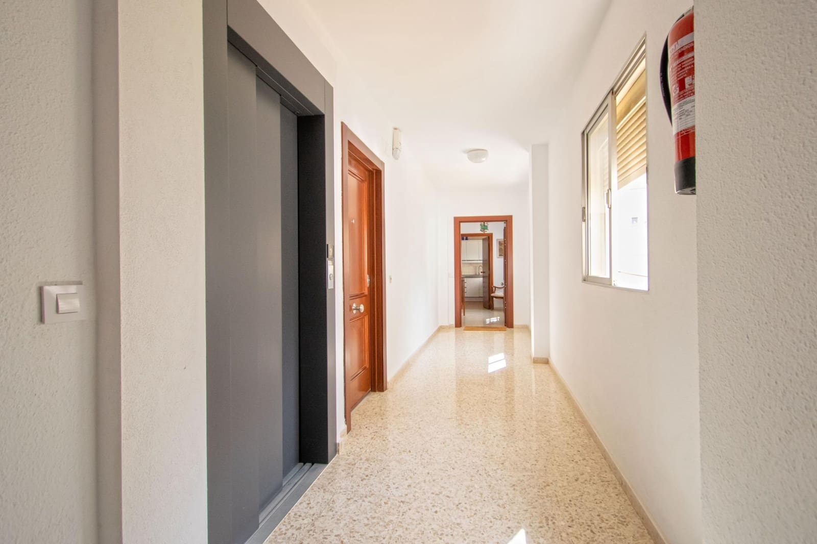 4 slaapkamer Flat te koop in Sevilla stad met garage - € 485.000 (Ref: 10055414)
