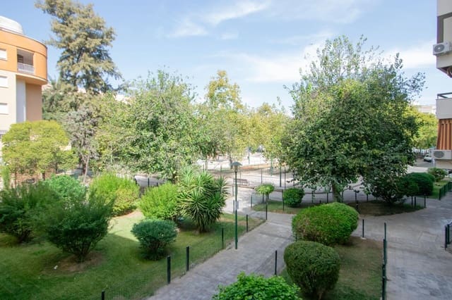4 slaapkamer Flat te koop in Nervión, Sevilla stad met garage - € 485.000 (Ref: 10055414)