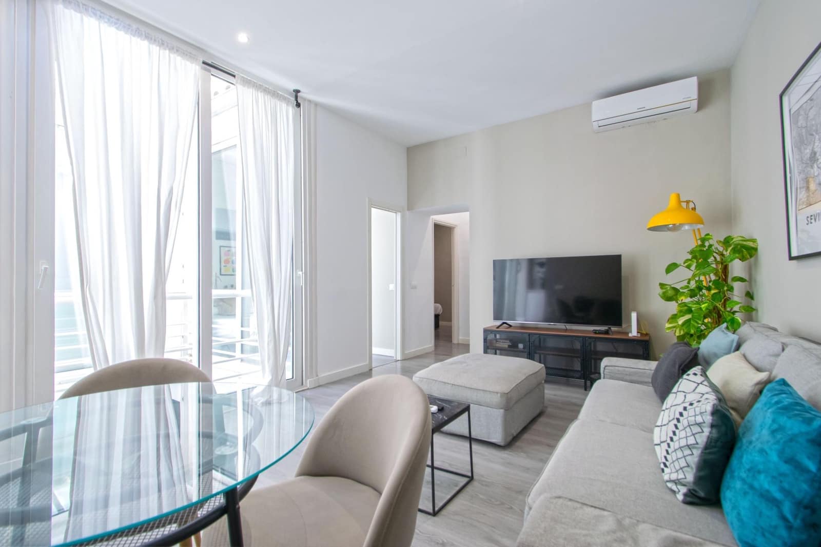 2 bedroom Flat for sale in Seville city - € 370,000 (Ref: 10059235)