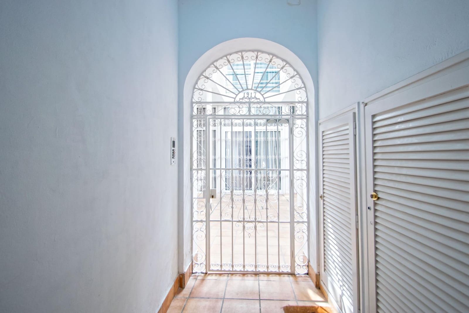 2 bedroom Flat for sale in Seville city - € 370,000 (Ref: 10059235)