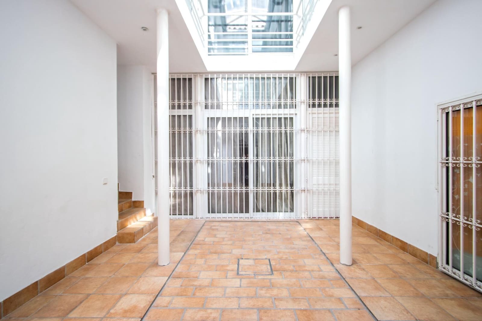2 bedroom Flat for sale in Seville city - € 370,000 (Ref: 10059235)