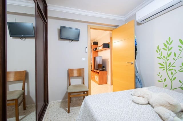 3 soveværelse Lejlighed til salg i Sevilla by - € 149.990 (Ref: 10059236)