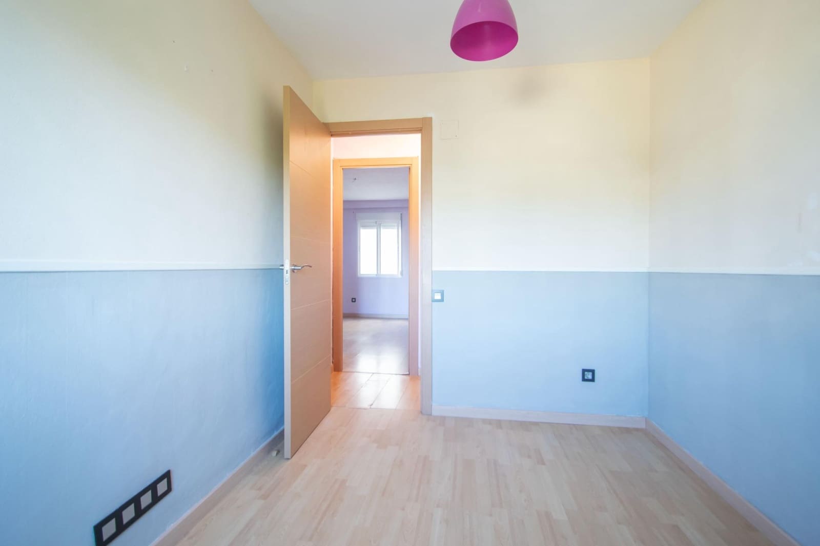 3 bedroom Flat for sale in Camas - € 139,000 (Ref: 10062088)