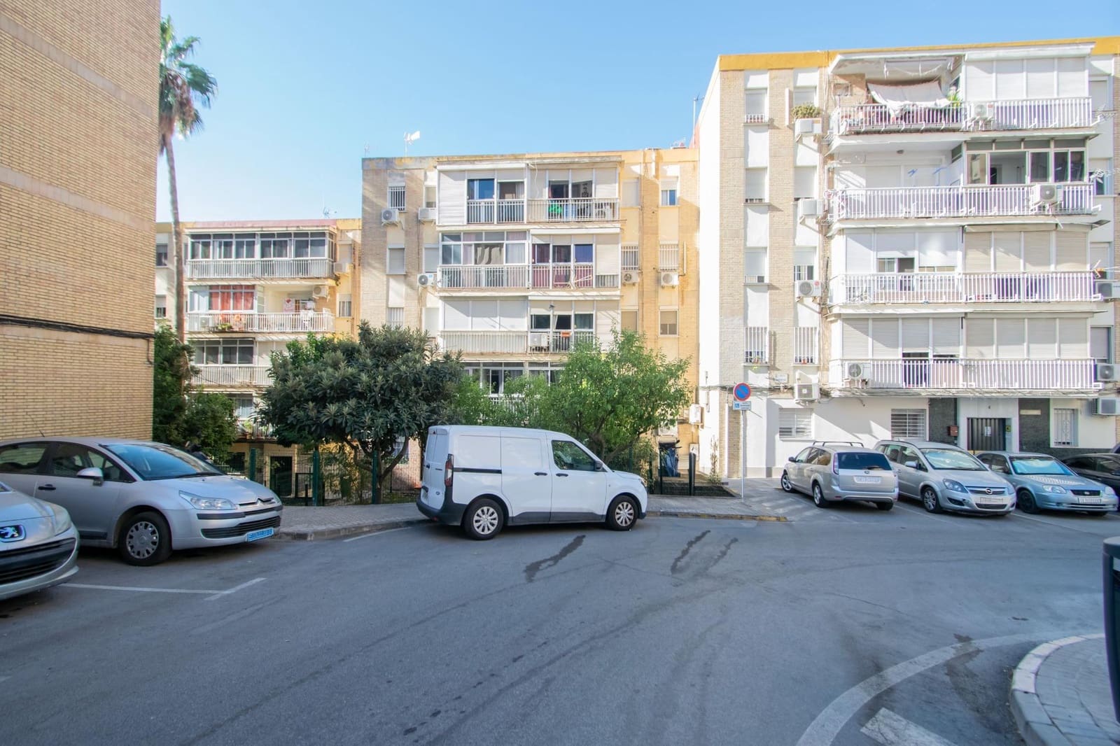3 bedroom Flat for sale in Camas - € 139,000 (Ref: 10062088)