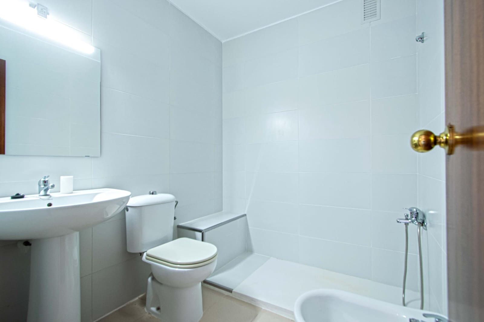4 Zimmer Wohnung zu verkaufen in Montequinto mit Pool Garage - 250.000 € (Ref: 10062089)