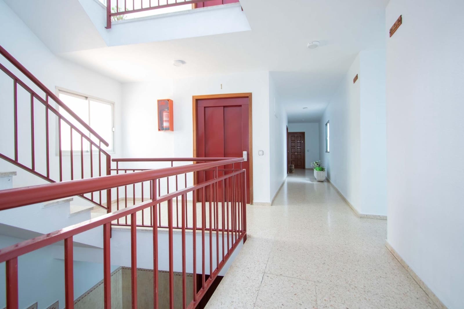 4 Zimmer Wohnung zu verkaufen in Montequinto mit Pool Garage - 250.000 € (Ref: 10062089)