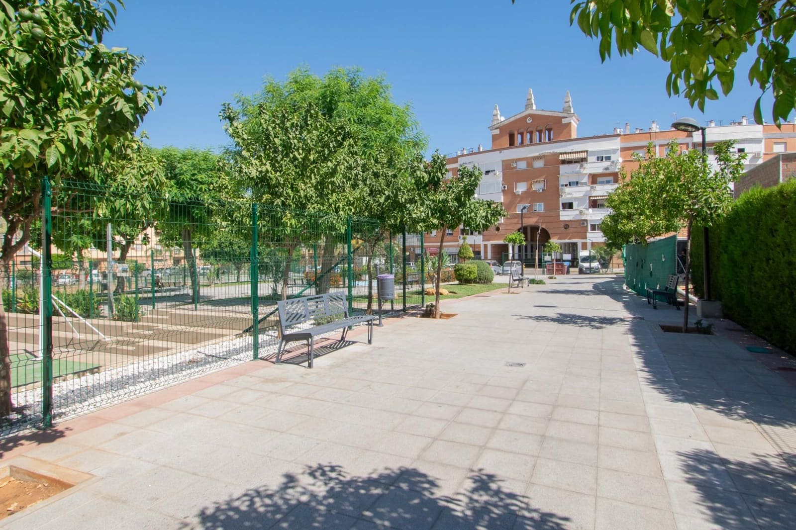 4 Zimmer Wohnung zu verkaufen in Montequinto mit Pool Garage - 250.000 € (Ref: 10062089)