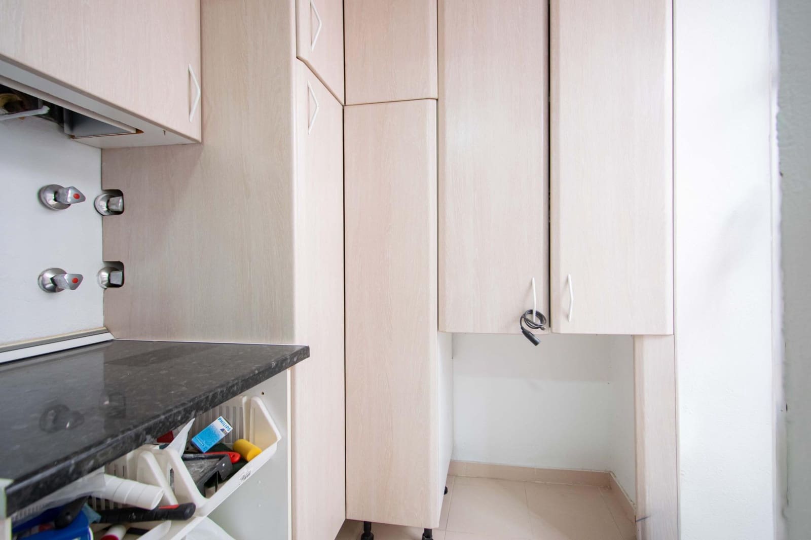 4 bedroom Flat for sale in Montequinto with pool garage - € 250,000 (Ref: 10062089)