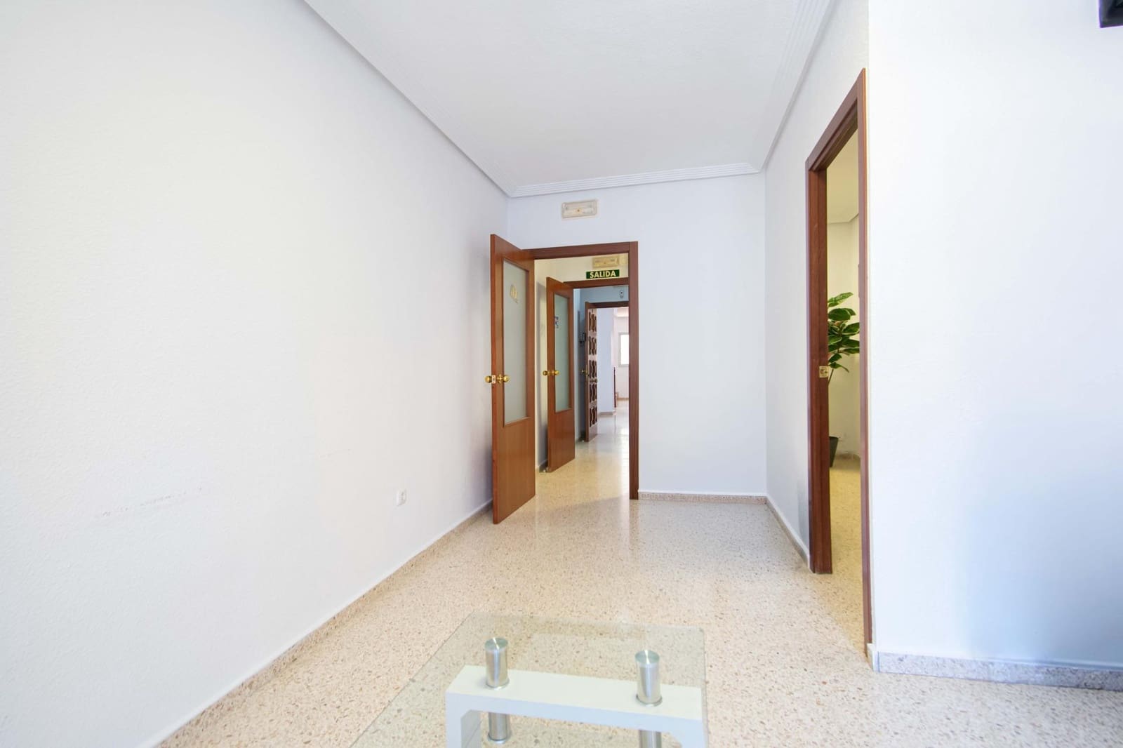 4 bedroom Flat for sale in Montequinto with pool garage - € 250,000 (Ref: 10062089)