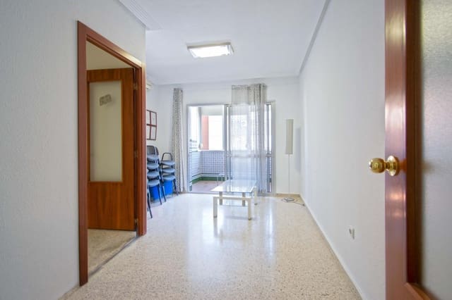 4 quarto Apartamento para venda em Montequinto, Dos Hermanas com piscina garagem - 250 000 € (Ref: 10062089)
