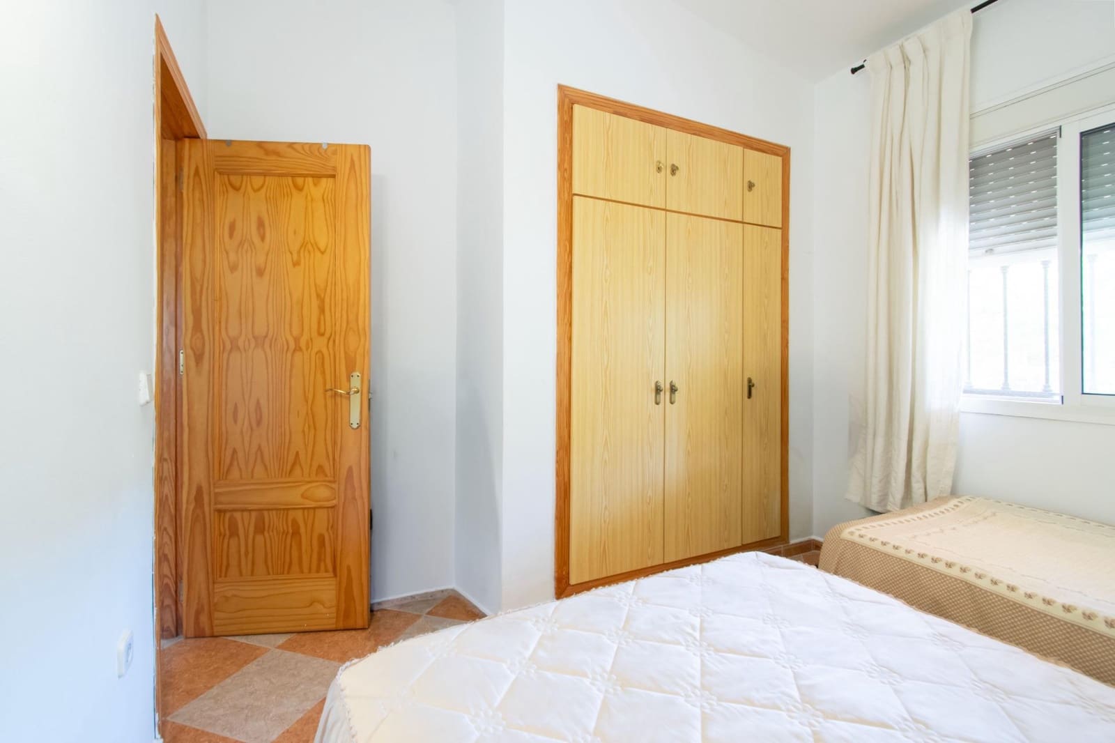 5 slaapkamer Villa te koop in Alcala de Guadaira met zwembad garage - € 198.000 (Ref: 10068025)
