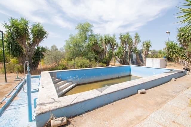5 slaapkamer Villa te koop in Alcalá de Guadaira met zwembad garage - € 198.000 (Ref: 10068025)
