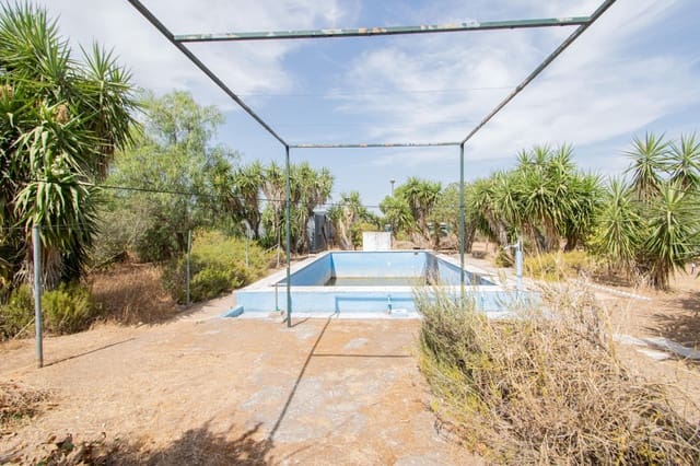 5 slaapkamer Villa te koop in Alcalá de Guadaira met zwembad garage - € 198.000 (Ref: 10068025)