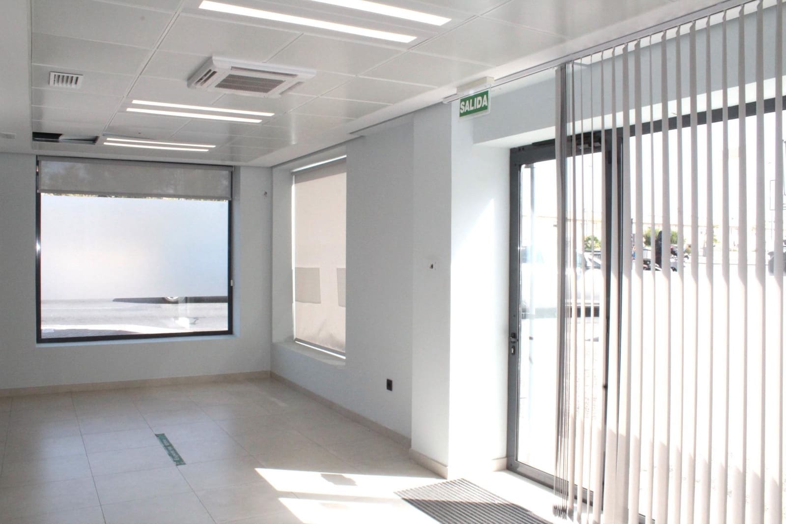 Local Commercial à vendre à Seville ville - 75 500 € (Ref: 10076515)
