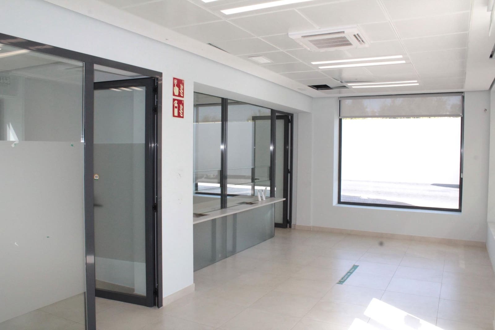 Local Commercial à vendre à Seville ville - 75 500 € (Ref: 10076515)