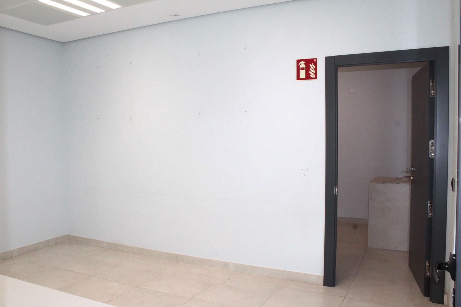 Local Commercial à vendre à Seville ville - 75 500 € (Ref: 10076515)