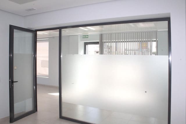 Commercial for sale in Seville city - € 75,500 (Ref: 10076515)