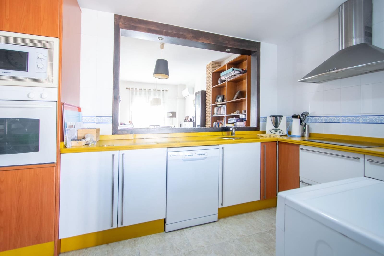 3 slaapkamer Flat te koop in Sevilla stad met zwembad garage - € 280.000 (Ref: 10081358)