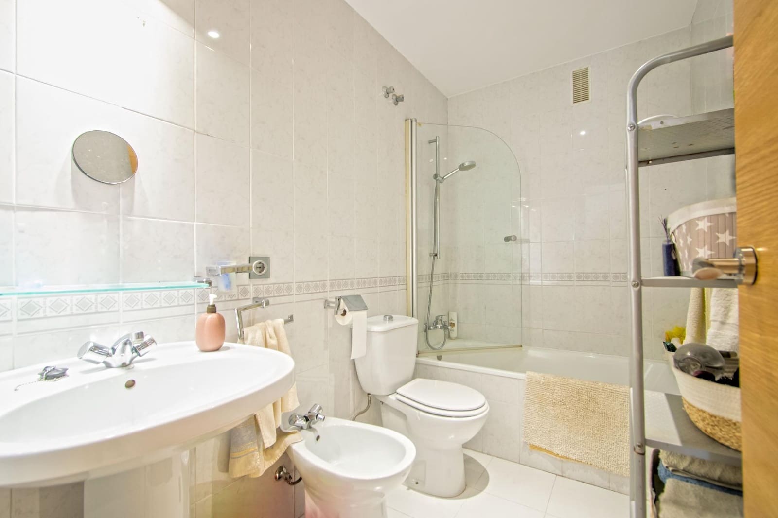 3 slaapkamer Flat te koop in Sevilla stad met zwembad garage - € 280.000 (Ref: 10081358)
