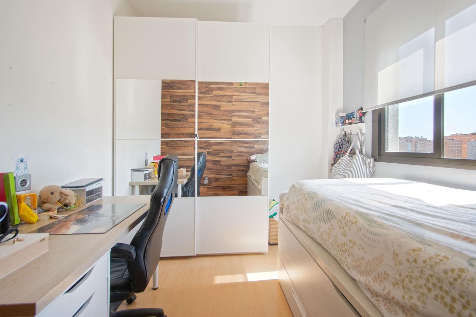 3 slaapkamer Flat te koop in Sevilla stad met zwembad garage - € 280.000 (Ref: 10081358)