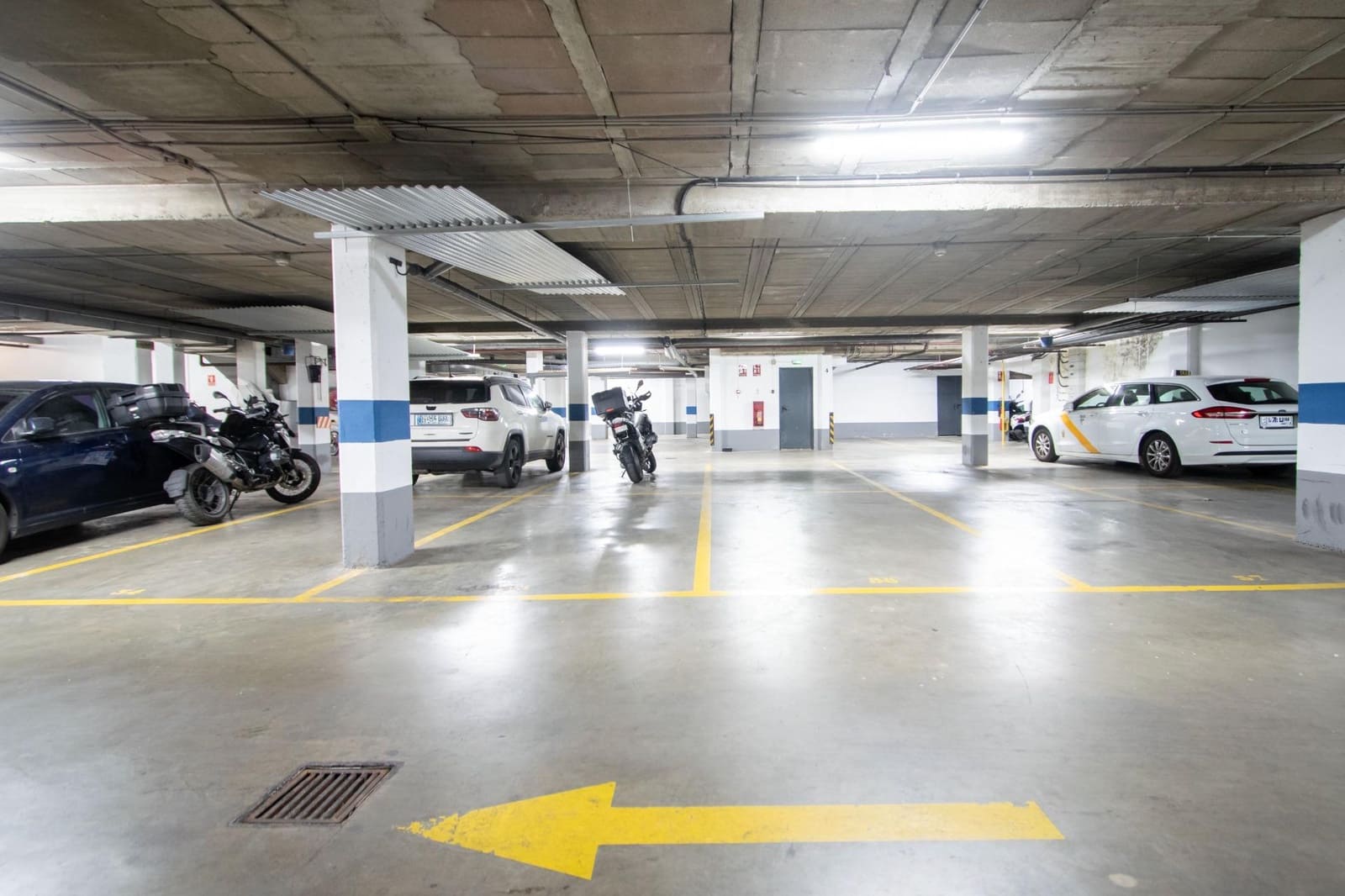 3 slaapkamer Flat te koop in Sevilla stad met zwembad garage - € 280.000 (Ref: 10081358)