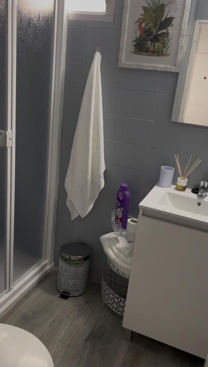 2 slaapkamer Flat te huur in Sevilla stad - € 1.100 (Ref: 10081359)