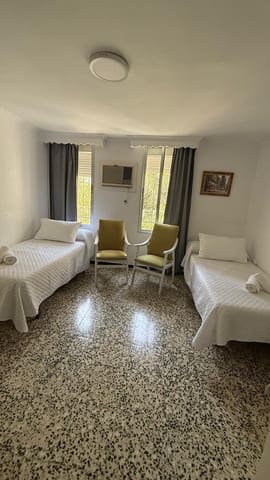 2 slaapkamer Flat te huur in Sevilla stad - € 1.100 (Ref: 10081359)