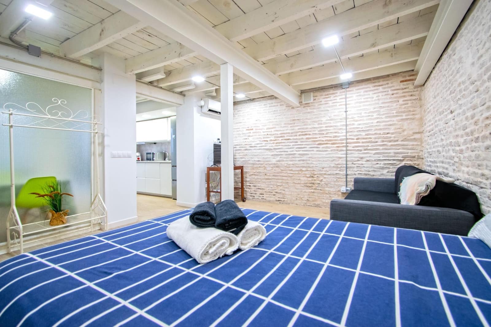 1 Zimmer Apartment zu verkaufen in Sevilla Stadt - 240.000 € (Ref: 10081360)