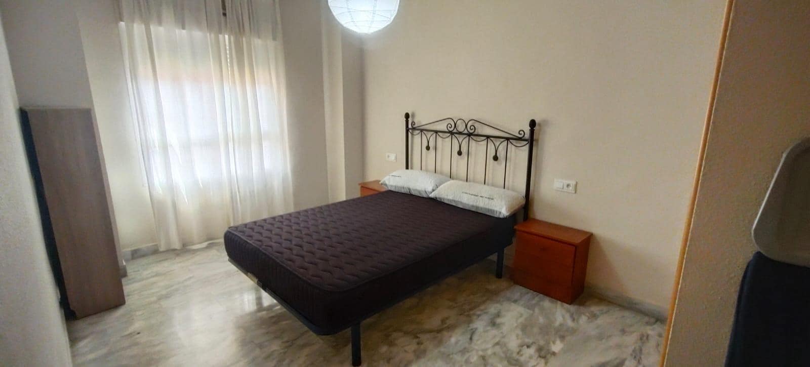 Appartement de 3 chambres à louer à Seville ville avec garage - 850 € (Ref: 10081361)