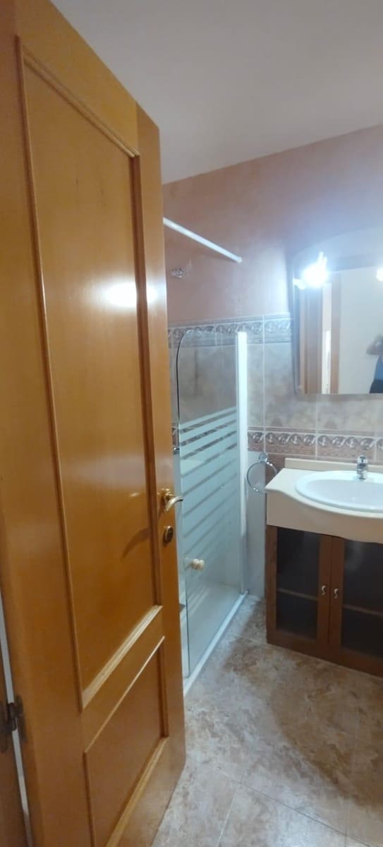Appartement de 3 chambres à louer à Seville ville avec garage - 850 € (Ref: 10081361)