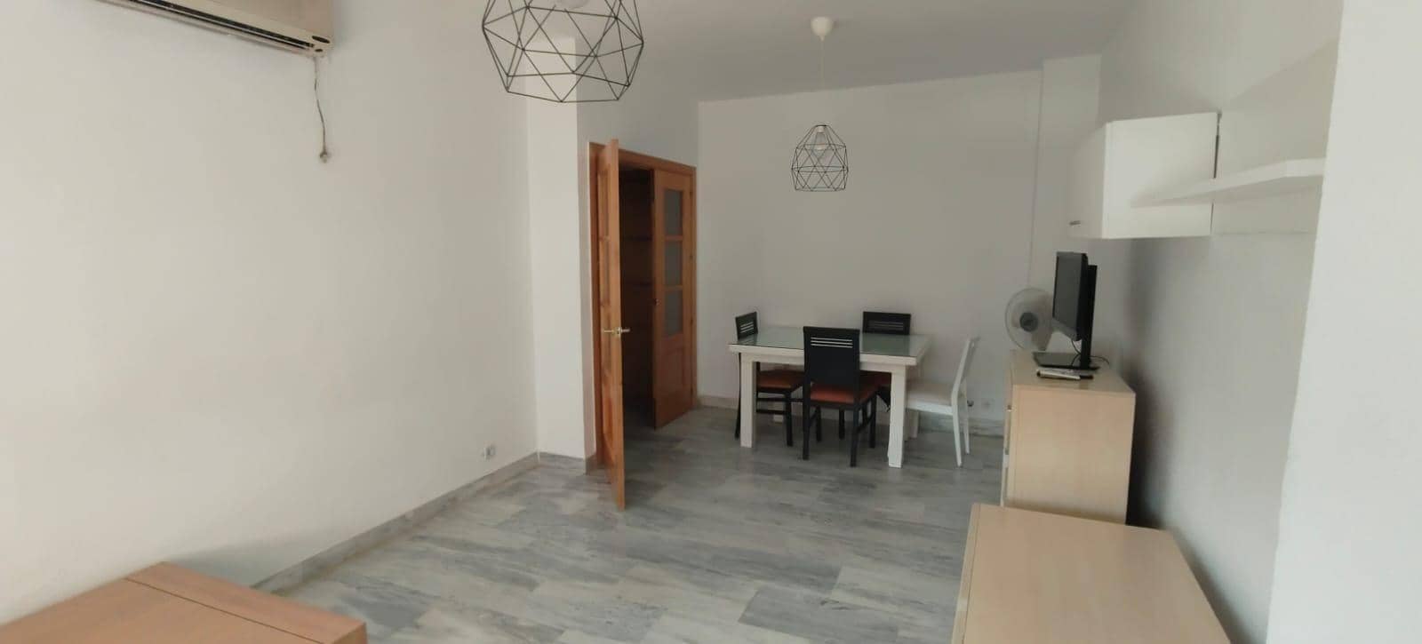 Appartement de 3 chambres à louer à Seville ville avec garage - 850 € (Ref: 10081361)