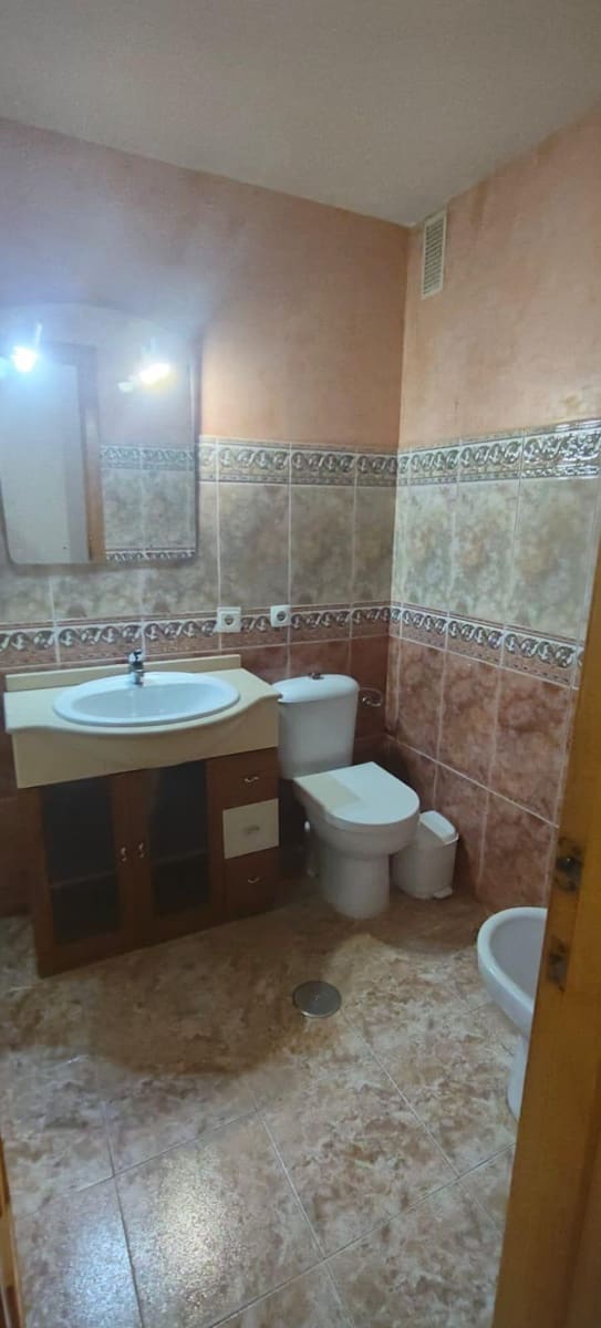 Appartement de 3 chambres à louer à Seville ville avec garage - 850 € (Ref: 10081361)