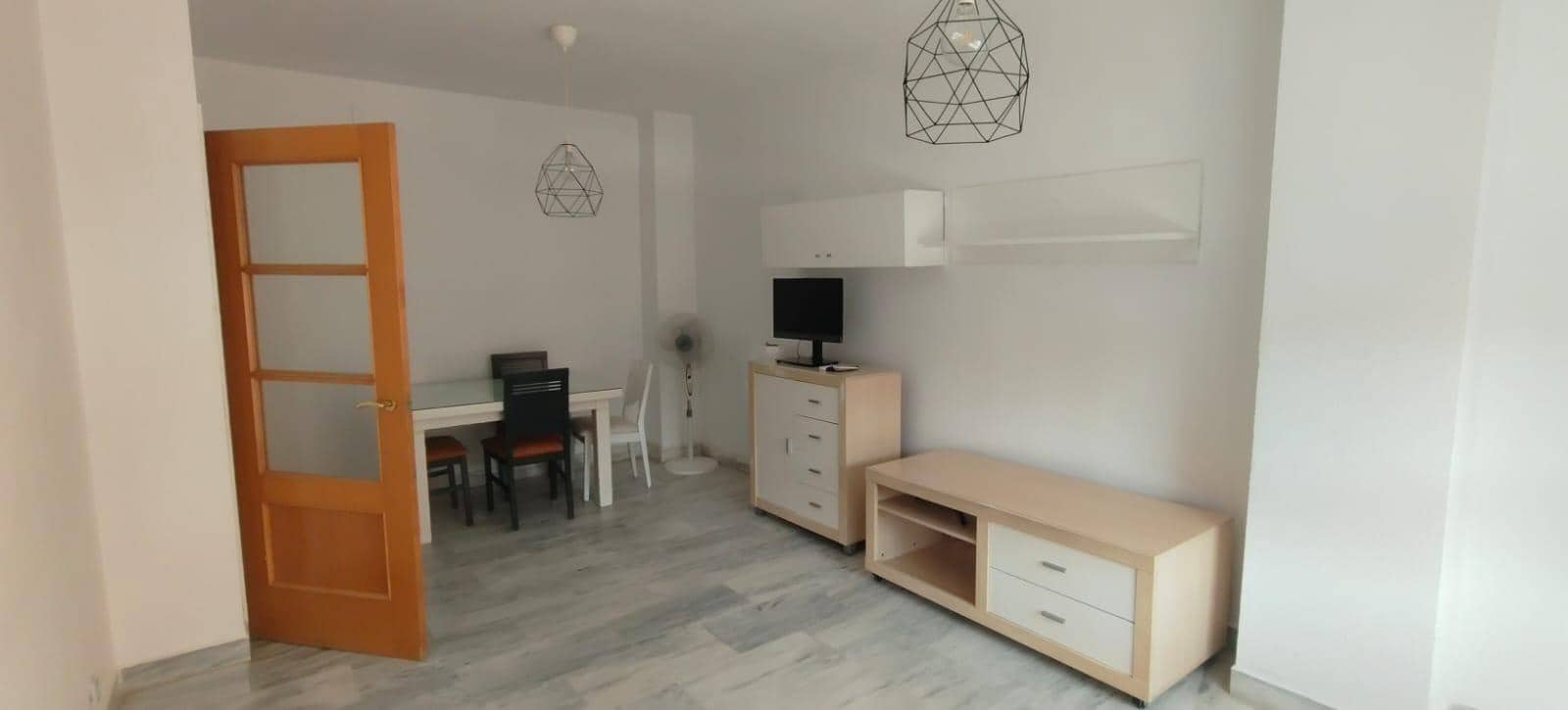 Appartement de 3 chambres à louer à Seville ville avec garage - 850 € (Ref: 10081361)