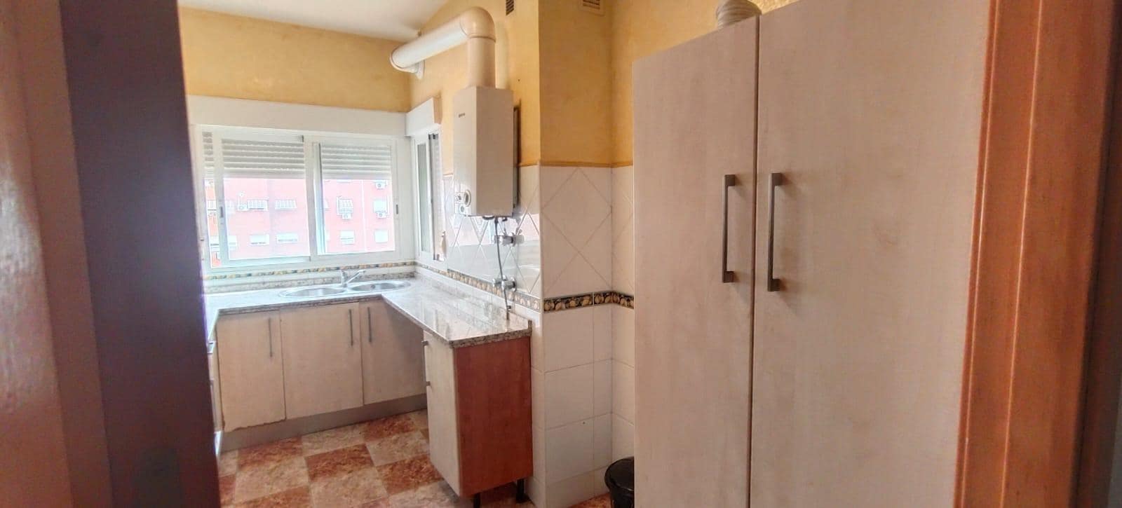 Appartement de 3 chambres à louer à Seville ville avec garage - 850 € (Ref: 10081361)