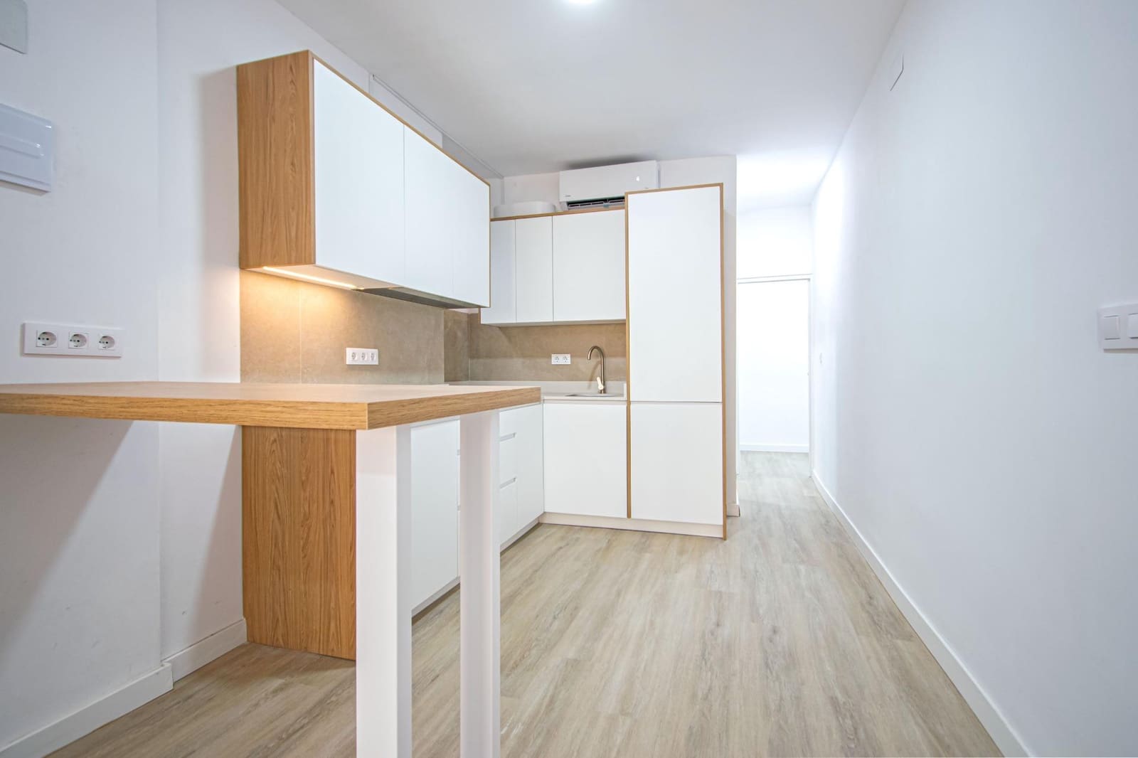 2 slaapkamer Flat te koop in Sevilla stad - € 349.000 (Ref: 10086286)