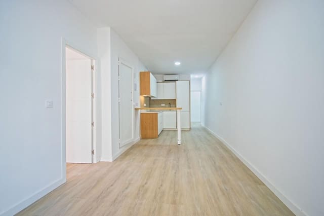 2 slaapkamer Flat te koop in Sevilla stad - € 349.000 (Ref: 10086286)