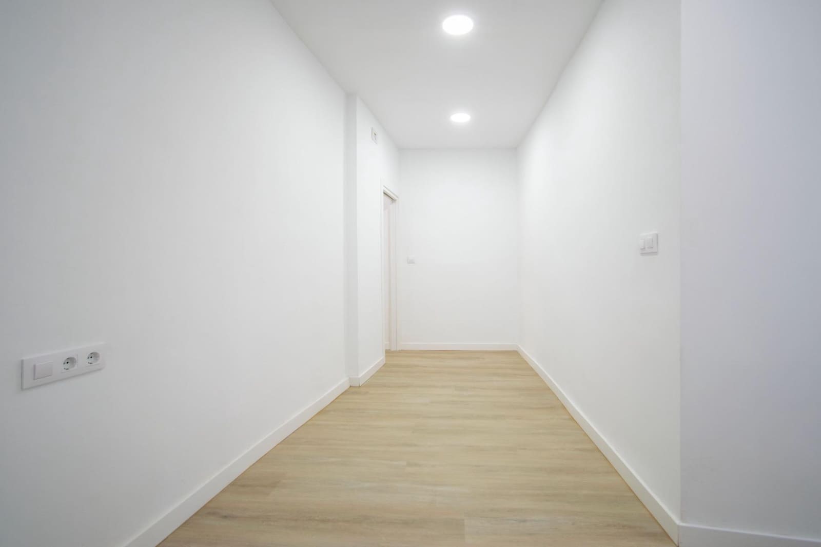 2 slaapkamer Flat te koop in Sevilla stad - € 349.000 (Ref: 10086286)