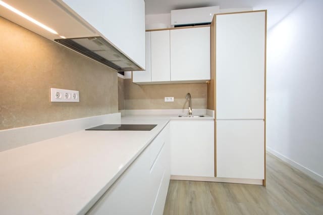 2 slaapkamer Flat te koop in Sevilla stad - € 349.000 (Ref: 10086286)