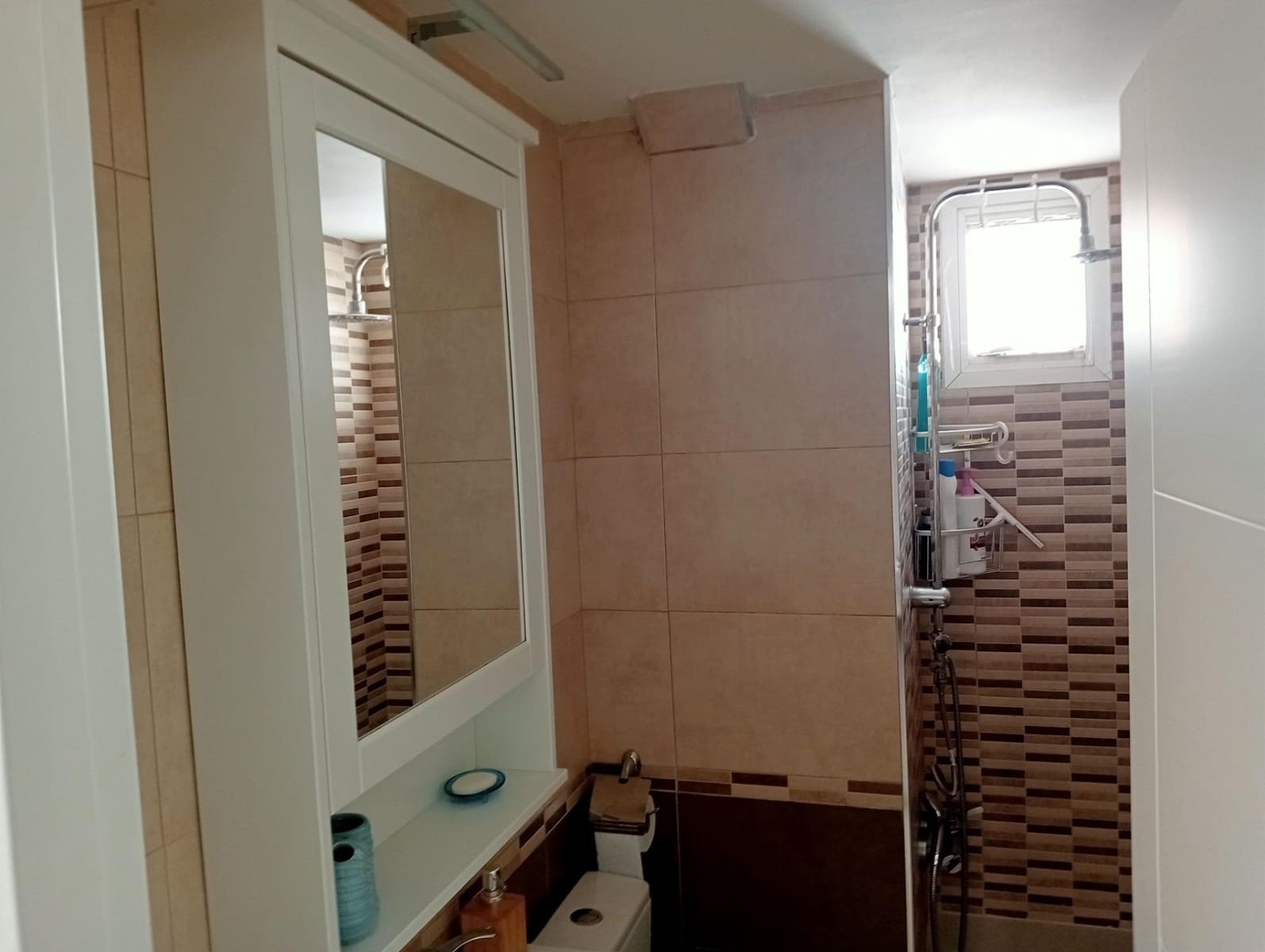 2 soveværelse Lejlighed til leje i Sevilla by - € 850 (Ref: 10086287)