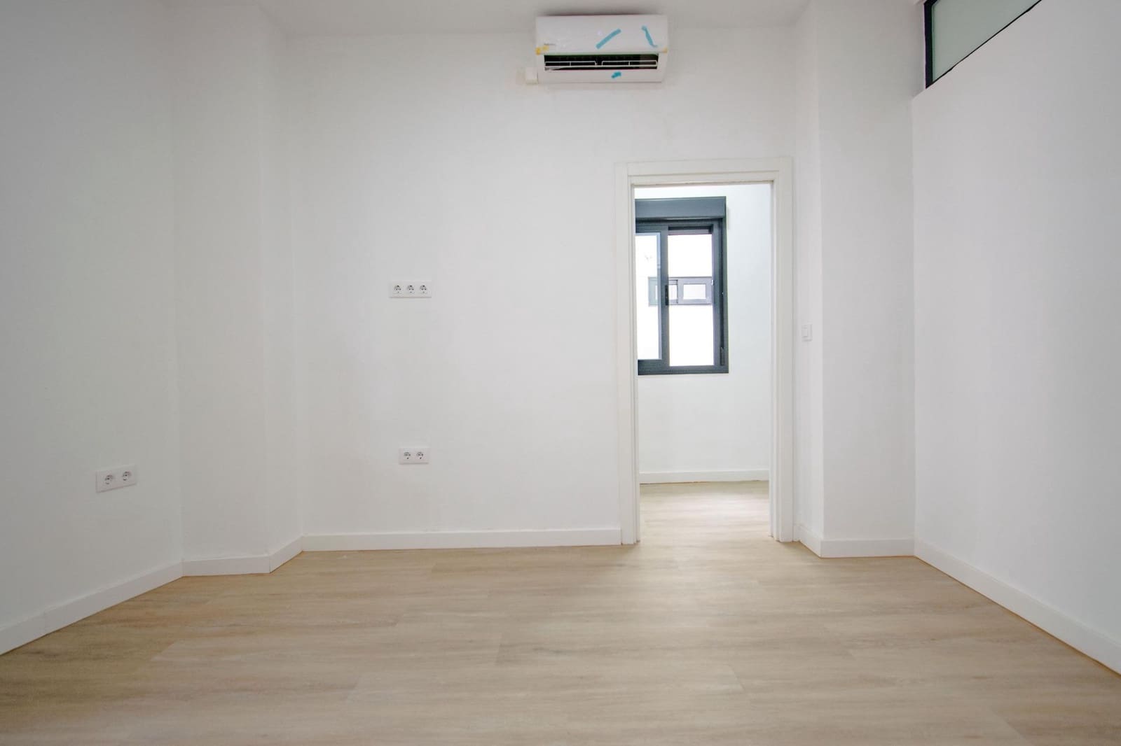 2 slaapkamer Flat te koop in Sevilla stad - € 349.000 (Ref: 10086289)