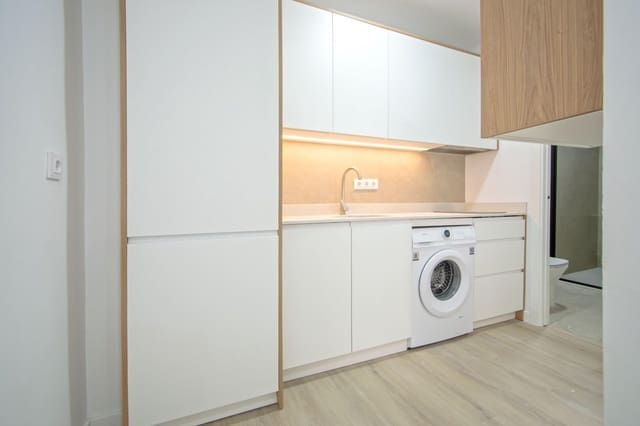 2 slaapkamer Flat te koop in Sevilla stad - € 349.000 (Ref: 10086289)