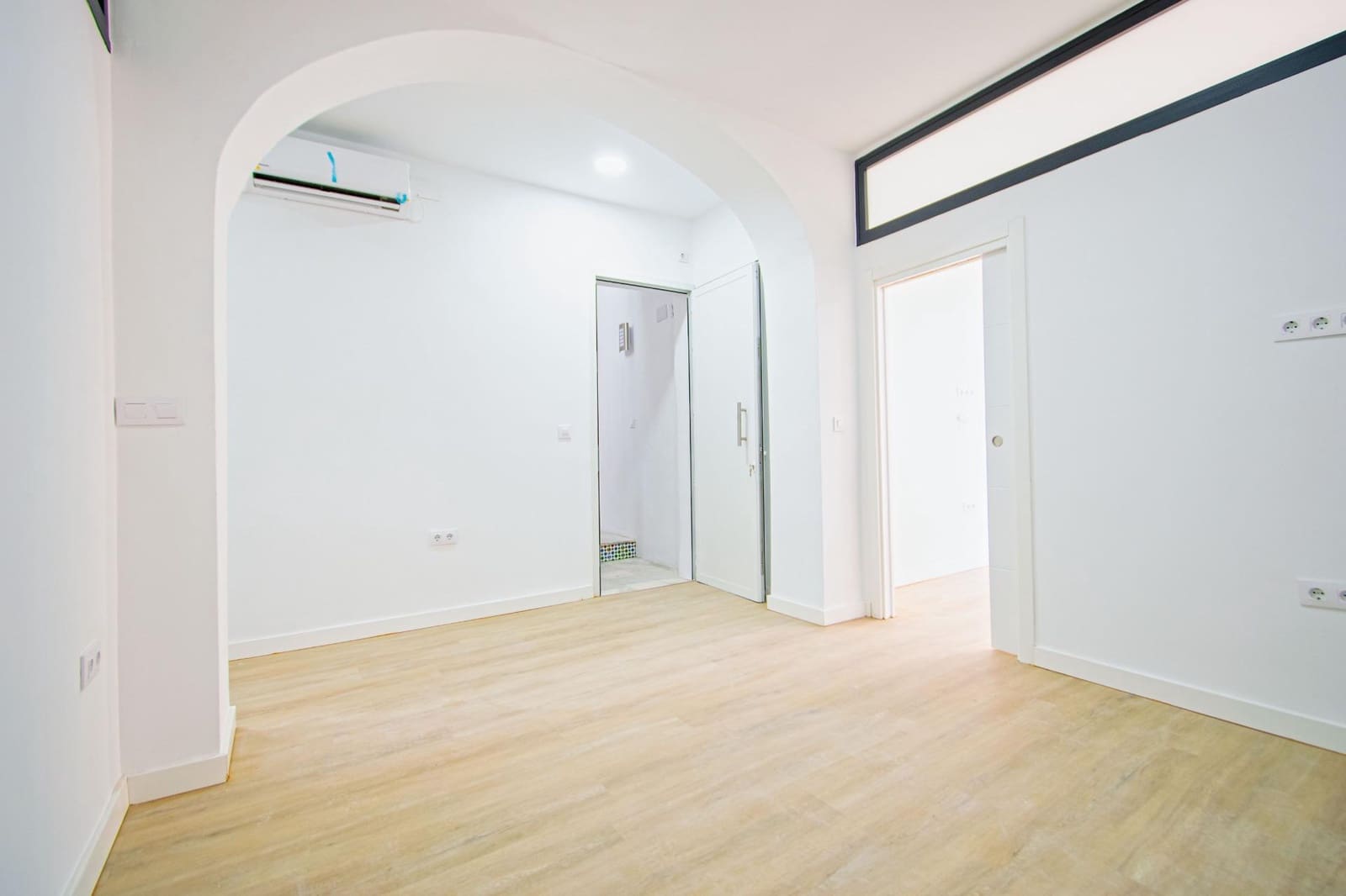 2 slaapkamer Flat te koop in Sevilla stad - € 349.000 (Ref: 10086289)