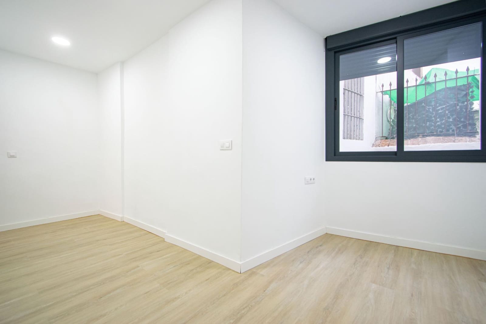 2 slaapkamer Flat te koop in Sevilla stad - € 349.000 (Ref: 10086290)